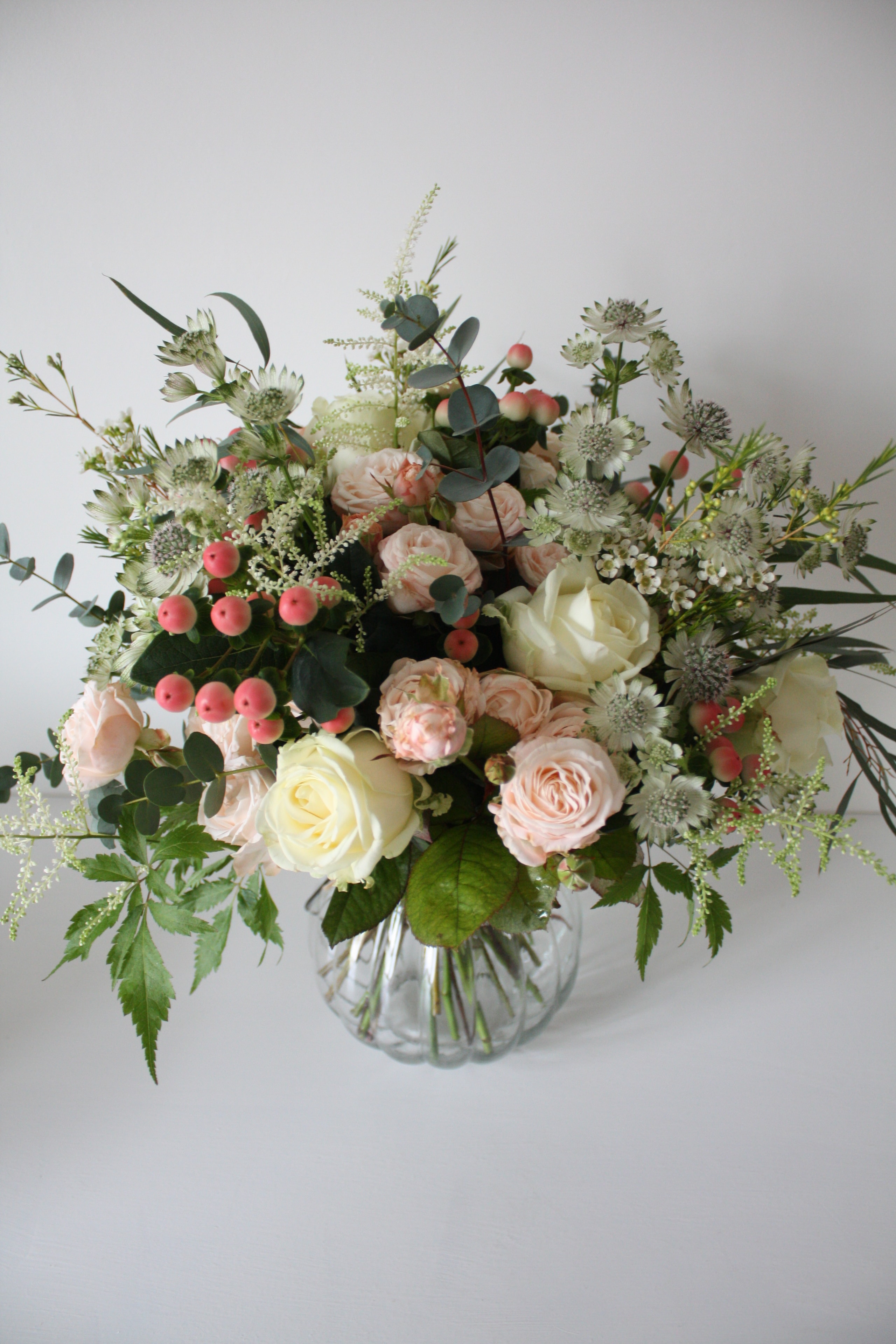 Blush rose and berry bouquet